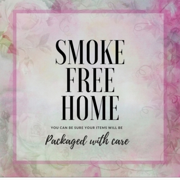 Love & Piece Mint Green Crop Top size L. - Picture 7 of 7